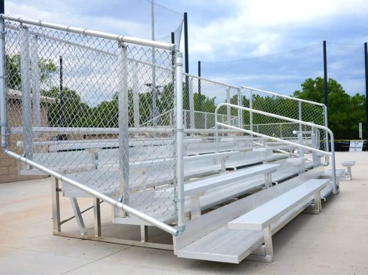 Aluminum bleachers